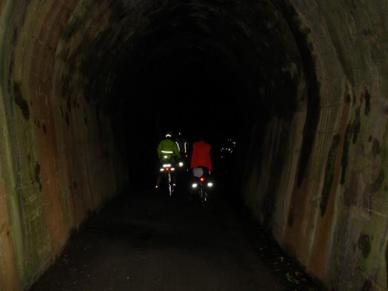 DSC05224-1.JPG (34838 bytes)
