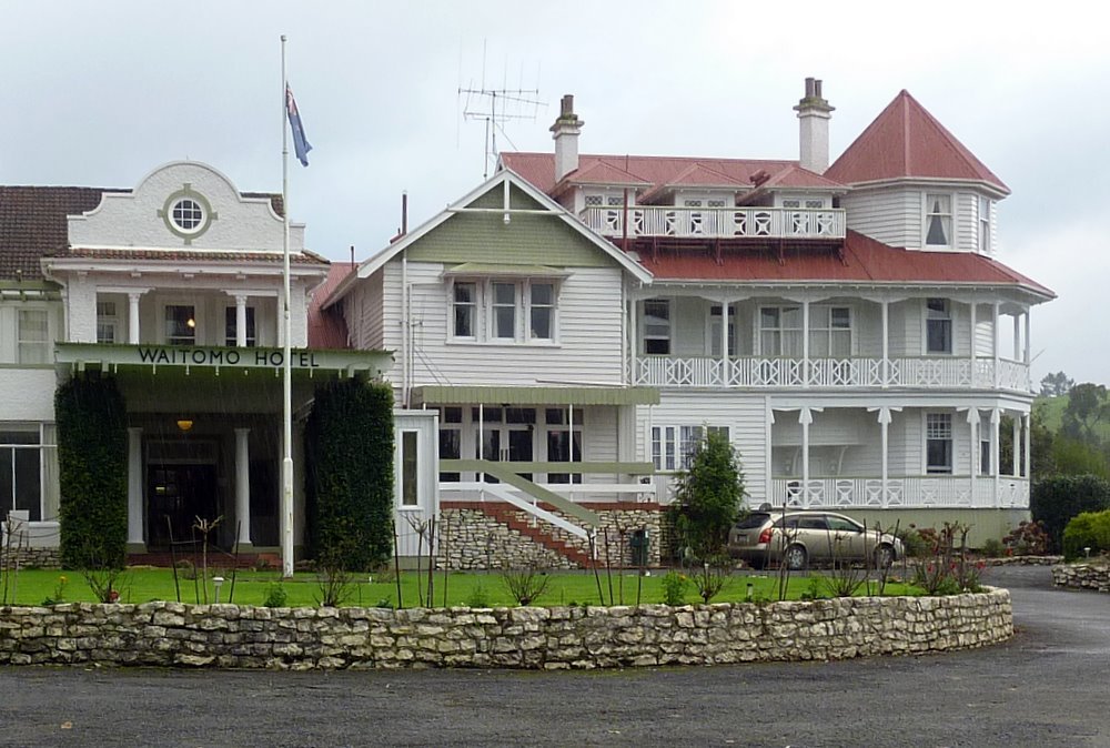 P1020259.JPG (168556 bytes)