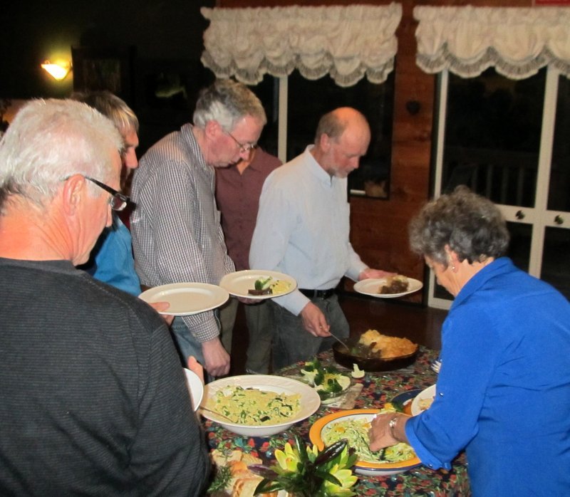 Dinner1-001.jpg (113346 bytes)