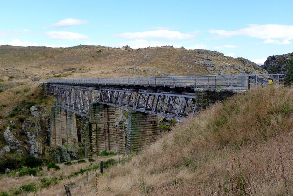 P1020657.jpg (192877 bytes)