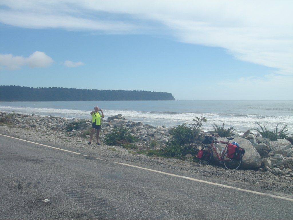 Bruce_Bay.jpg (312939 bytes)