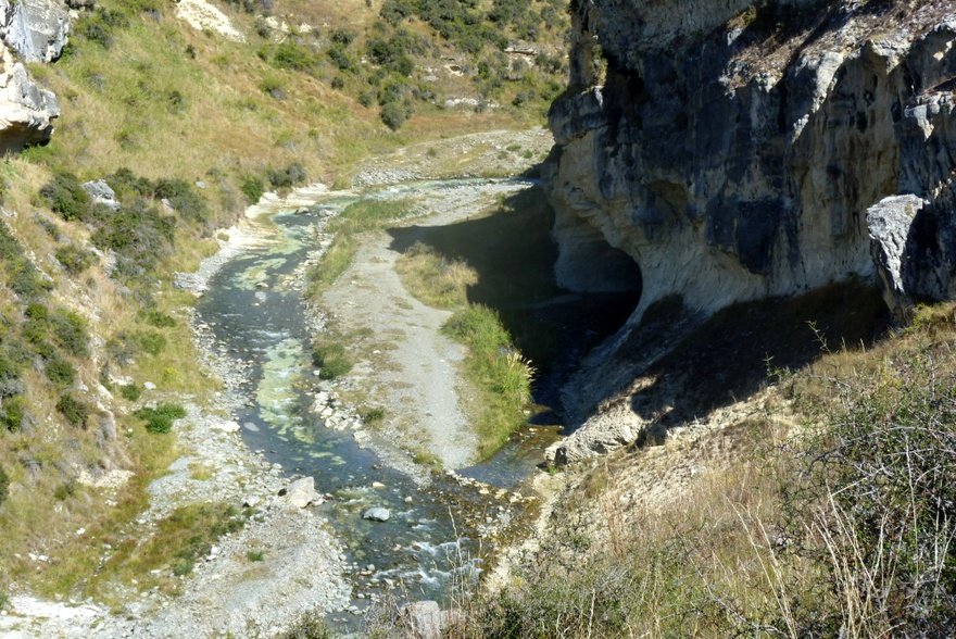P1030253.jpg (304905 bytes)