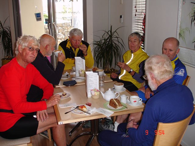 031coffeestop.JPG (79255 bytes)