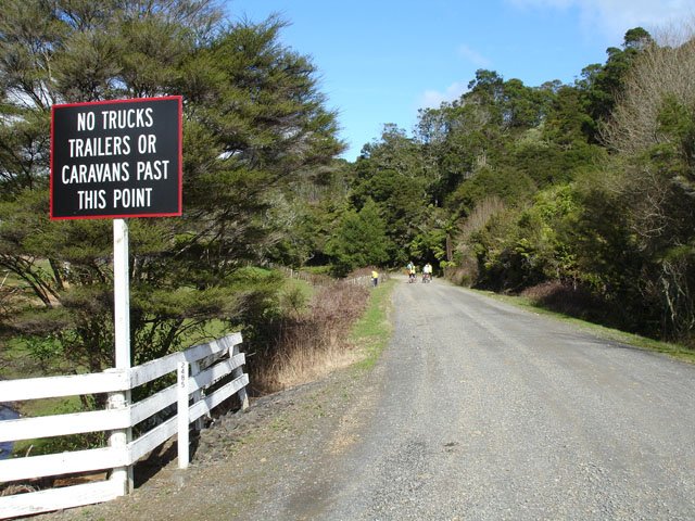 Ominous sign for cyclists web.JPG (114993 bytes)