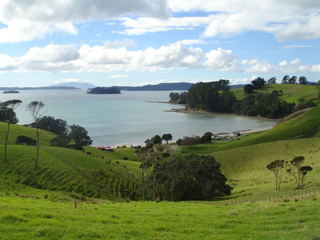 Scandretts_Bay.JPG (74132 bytes)