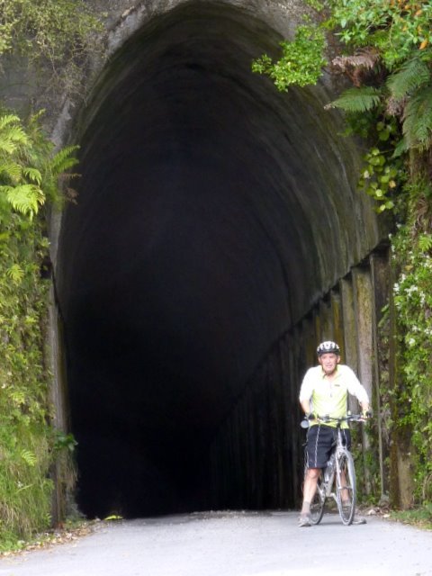 Taranaki Tour Nov-18.jpg (72837 bytes)