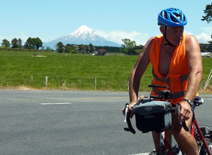 Taranaki Tour Nov-13.jpg (113561 bytes)