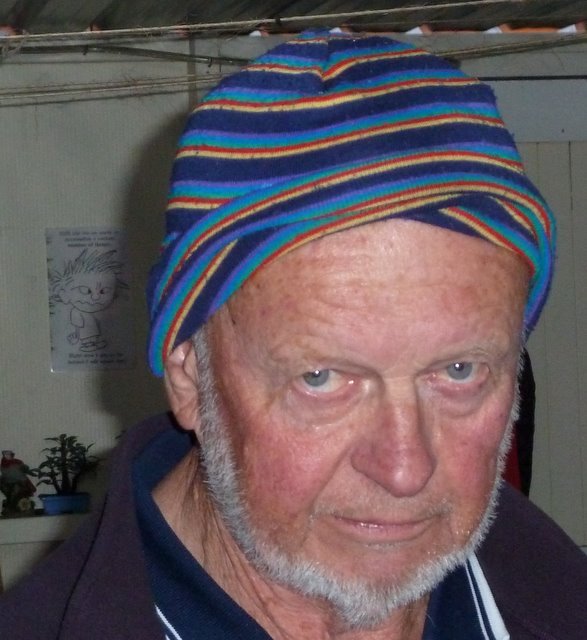 P1000162-1.JPG (86563 bytes)