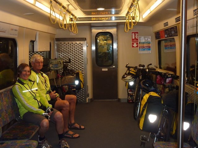 Taranaki Tour Nov-11.jpg (88204 bytes)