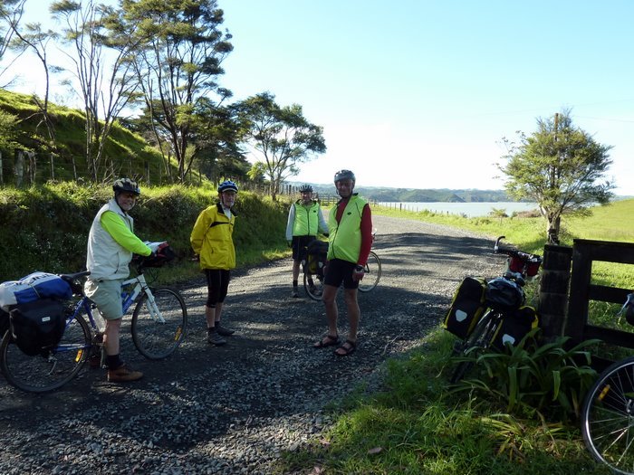 Taranaki Tour Nov-12.jpg (129638 bytes)