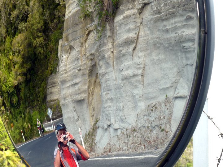 Taranaki Tour Nov-17.jpg (121611 bytes)